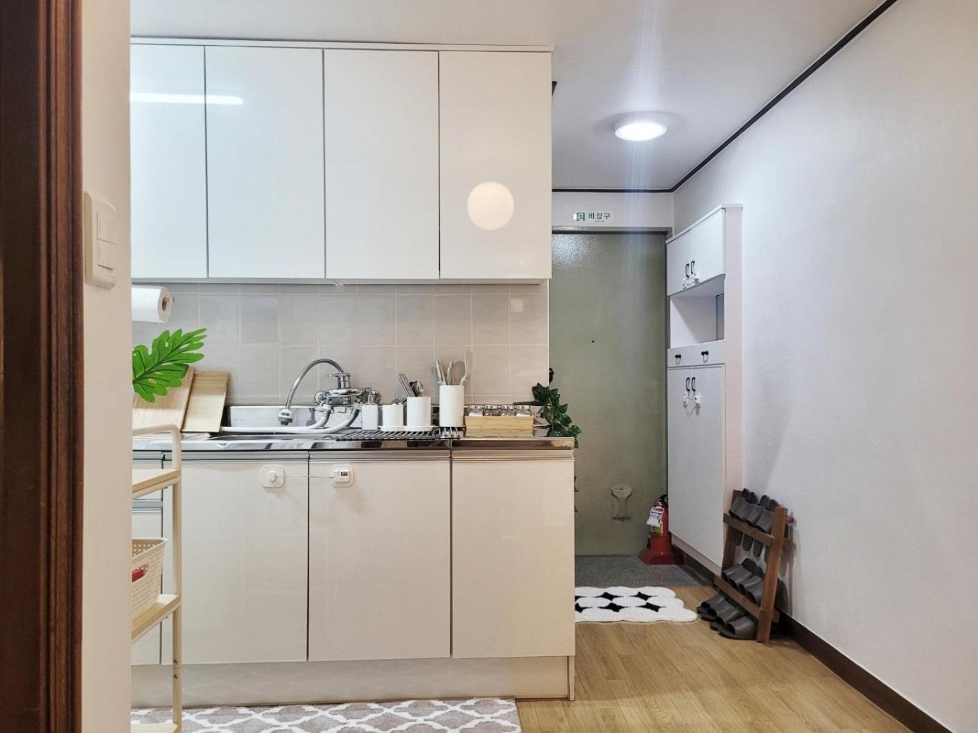 On Stay, In Apartment Seoul